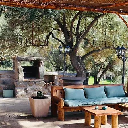 Bergerie De Charme Pedi Lione