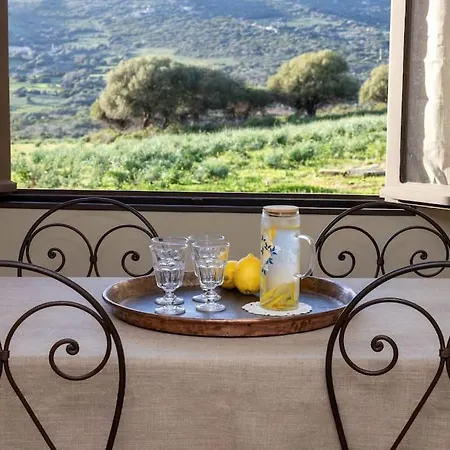 Bergerie De Charme Pedi Lione Calvi (Corsica)
