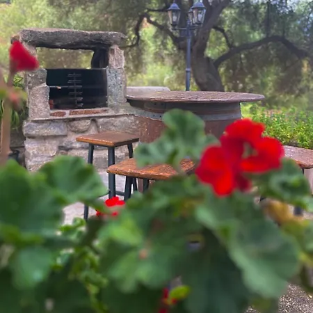 Bergerie De Charme Pedi Lione Кальви