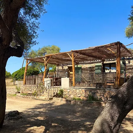 Bergerie De Charme Pedi Lione Вилла