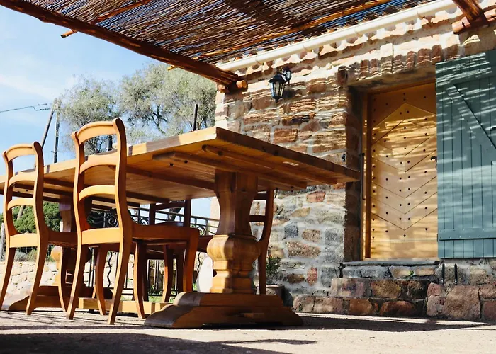 Bergerie De Charme Pedi Lione